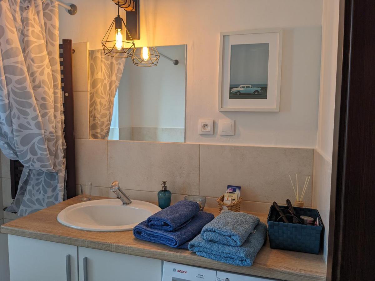 Blue Apartament Luboń Buitenkant foto